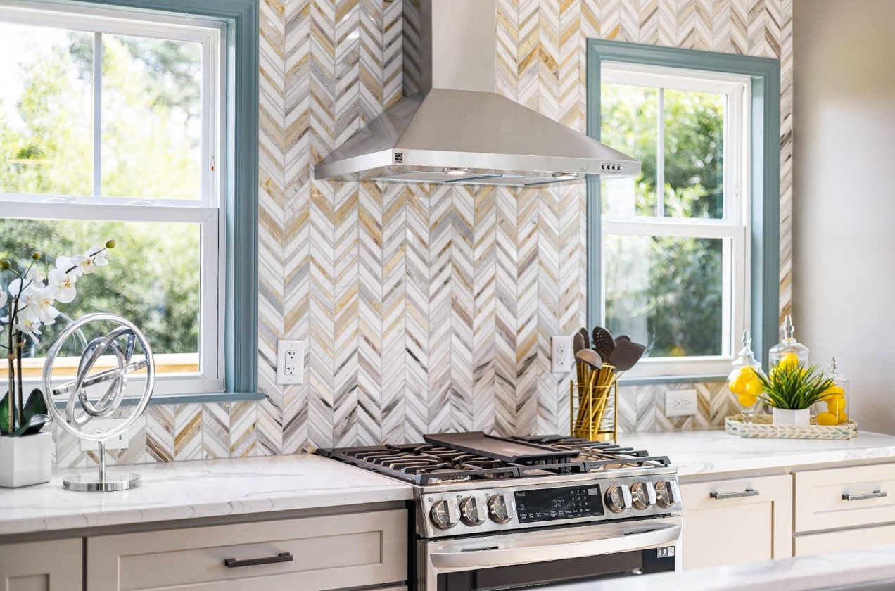 kitchen with stove and backsplash