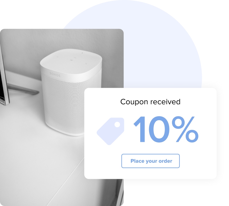 Image d’un code promo de 10 % affiché à côté d’une enceinte Bluetooth.